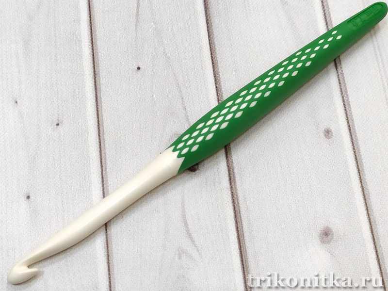 Крючок Prym Ergonomics пластик с прорезиненной ручкой 7.0мм, 17.5см